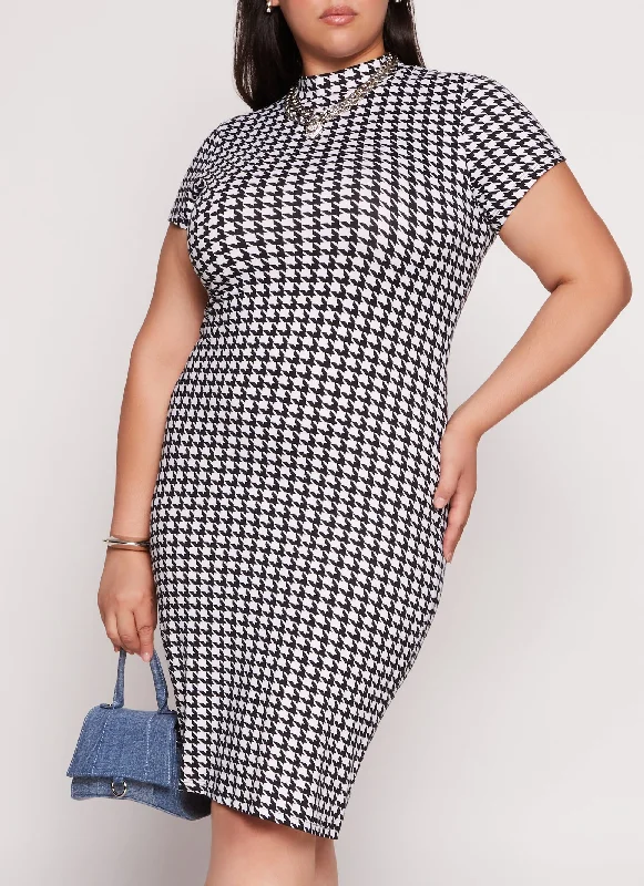 Midi Dresses for Fashionable Office Looks-Plus Size Houndstooth T Shirt Dress