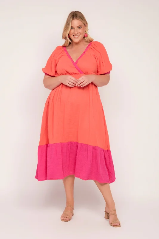 Midi Dresses for Elegant Outdoor Weddings-Alison Crinkle Cotton Midi Dress in Sunset