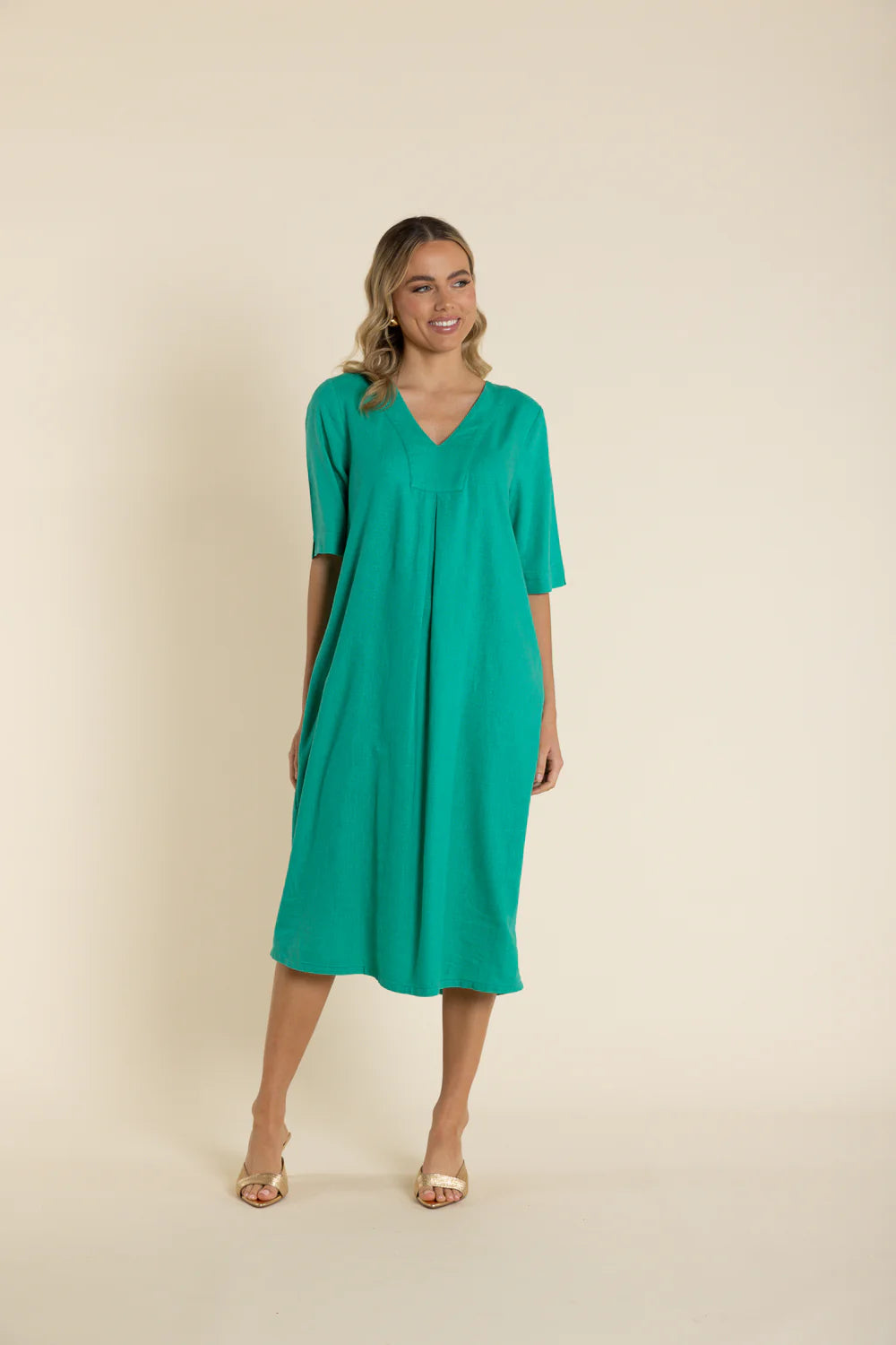 Midi Dresses for Elegant Fall Wear-V-Neck Midi Dress - Emerald