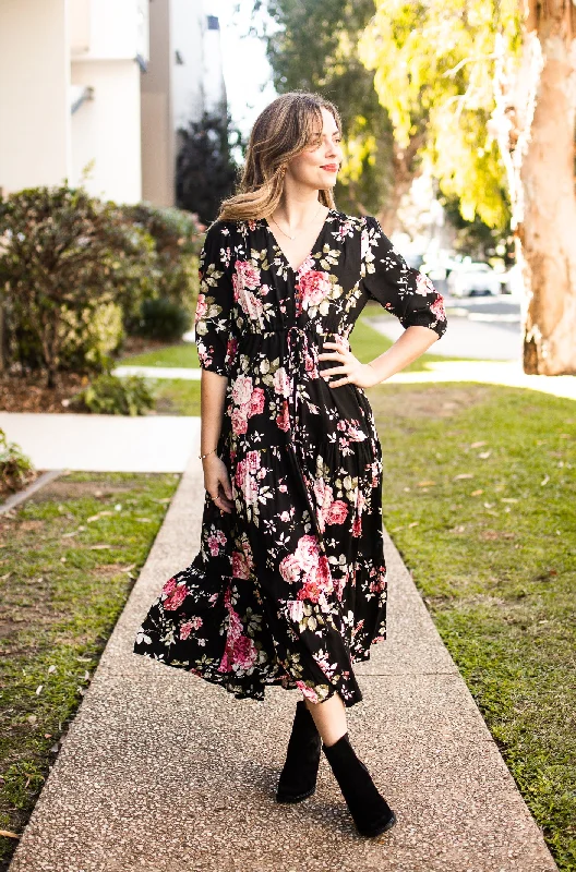 Maxi dresses with embroidered floral details -Silver Wishes Selma Maxi Dress Black Floral