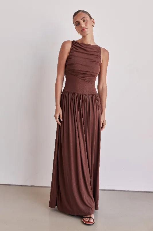 Maxi dresses with statement sleeves for evening wear -Arielle Maxi Dress (Chocolate)