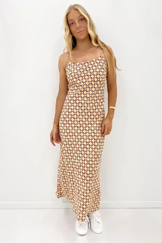 Maxi dresses for a chic anniversary dinner -Belize Maxi Dress Print