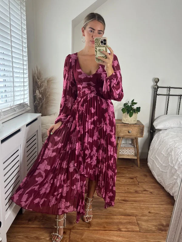 Maxi dresses with ruffled tulle hemline -Toni Long Sleeved Pleated Maxi Dress / Mulberry Floral